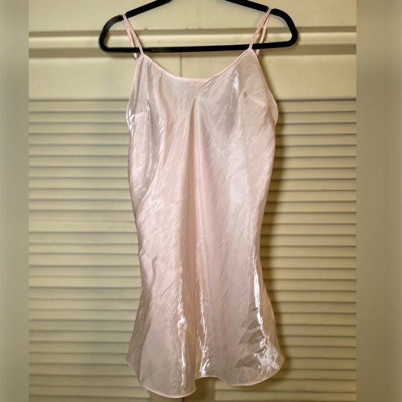Victoria’s Secret Bias Cut Camisole Mini Slip Dress, size medium, shell pink - Picture 3 of 8